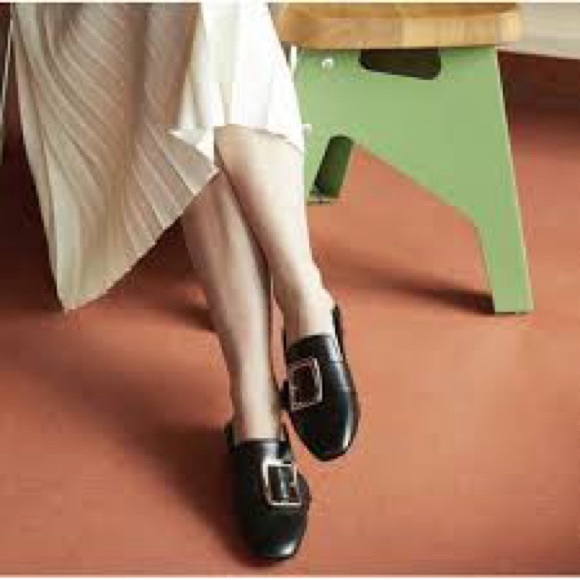 Bally of Switzerland buckled leather loafers in Sepia beige/ Size 40 - Picture 9 of 16